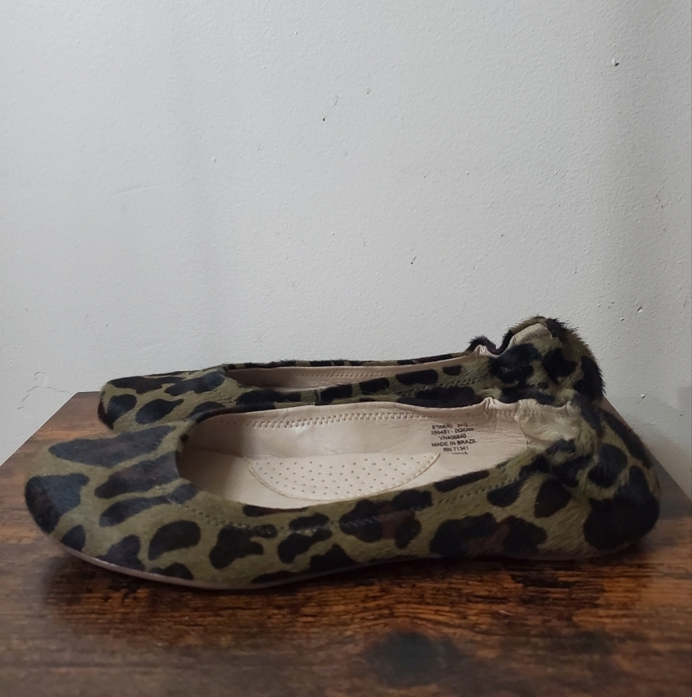 Womens L.L.Bean Calf Hair Leopard Print Flats Size 8.5 - Picture 4 of 10